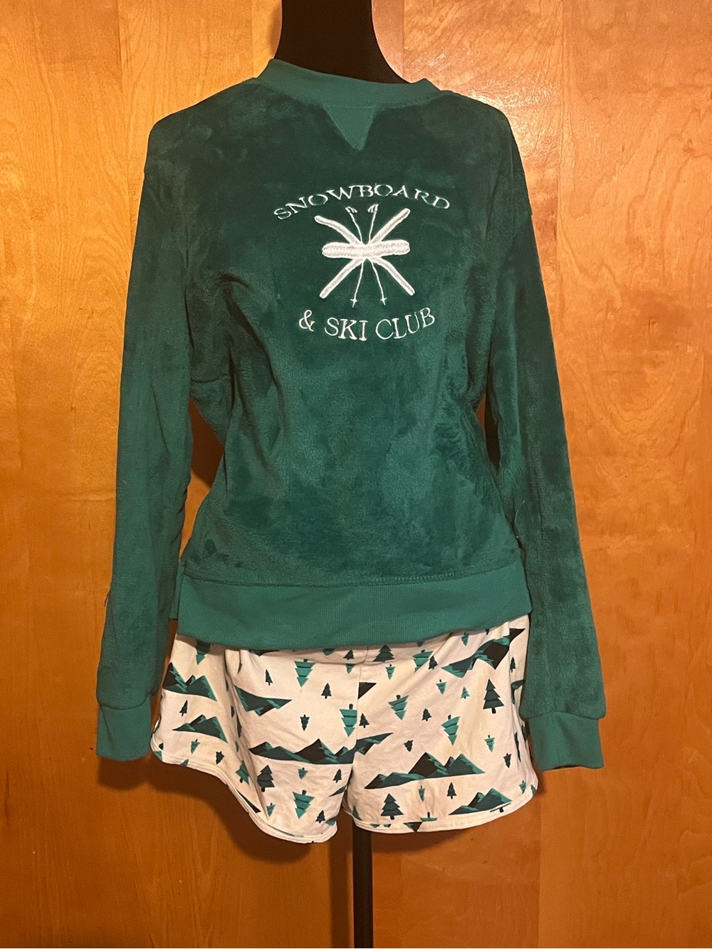 Serra Large Green Snowboard & Ski Club Fleece Pajama Set